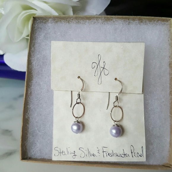 Jayelay Jewelers Pearl Earrings - Picture 2 of 4